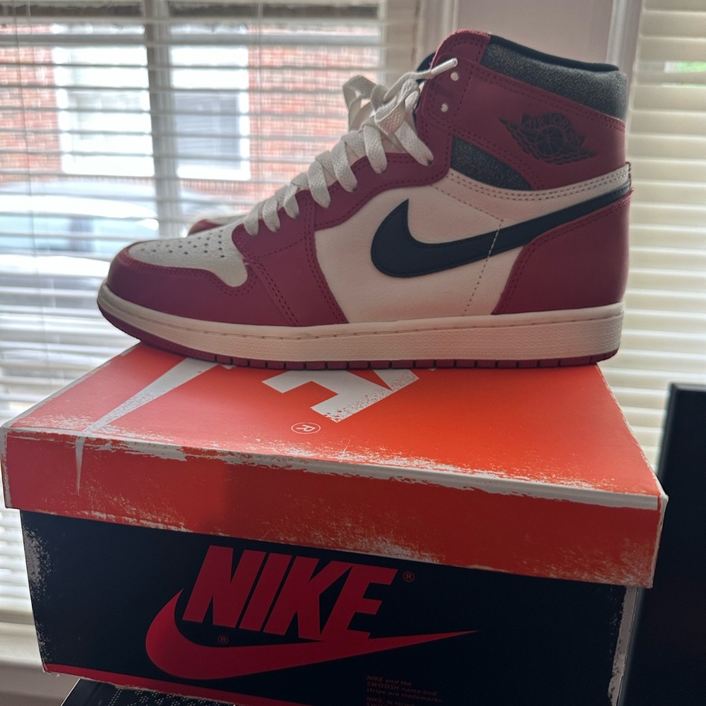 Air Jordan 1 Lost and Found